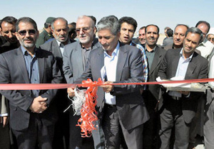 افتتاح کمربندی روستای سهران در شرق اصفهان