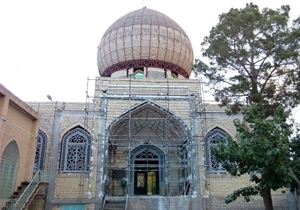 کاشیکاری سردر جنوبی امامزاده اسماعیل(ع) اردستان