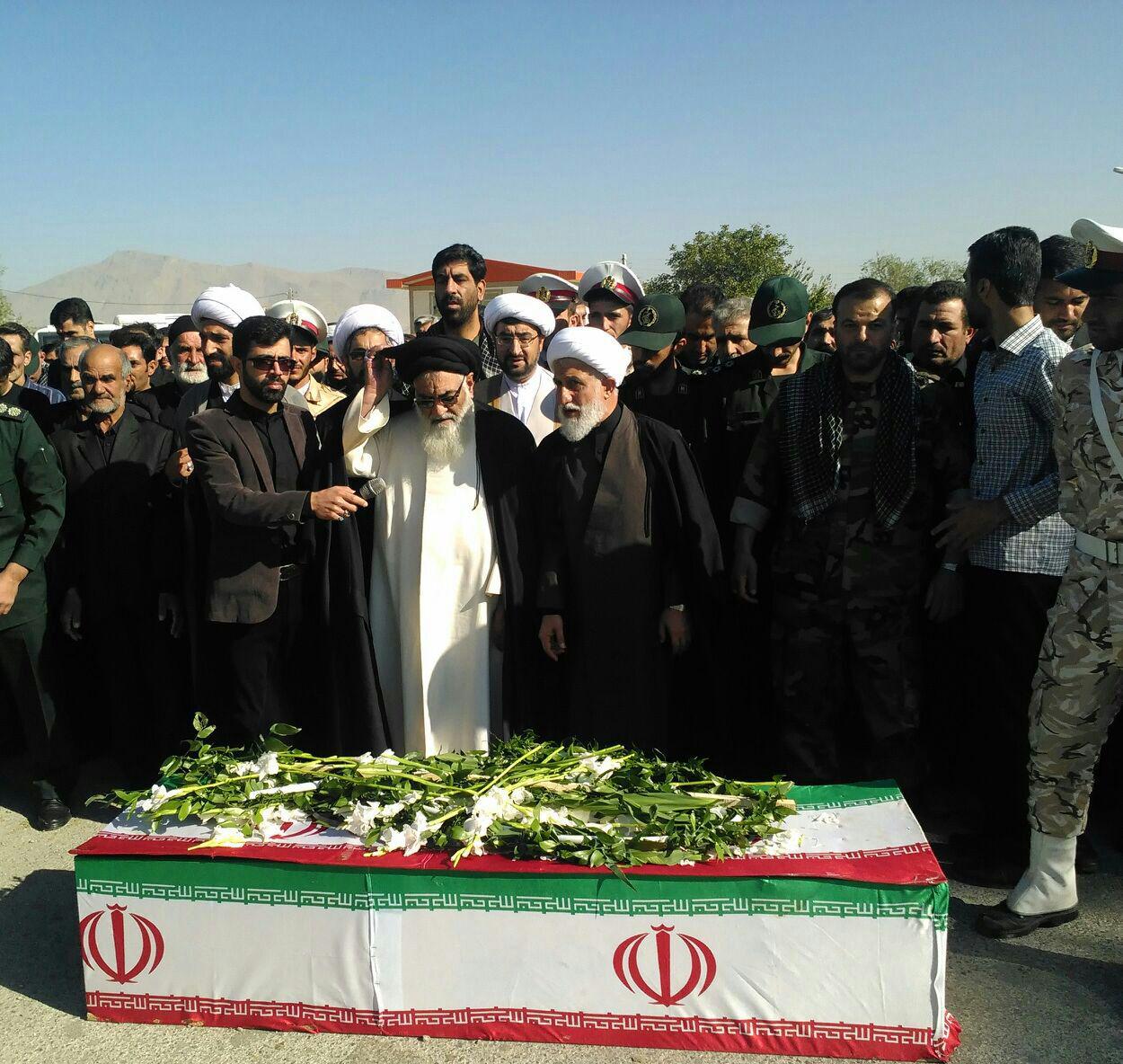 تشییع و خاکسپاری پیکار شهید نعمت الله رضایی در شازند