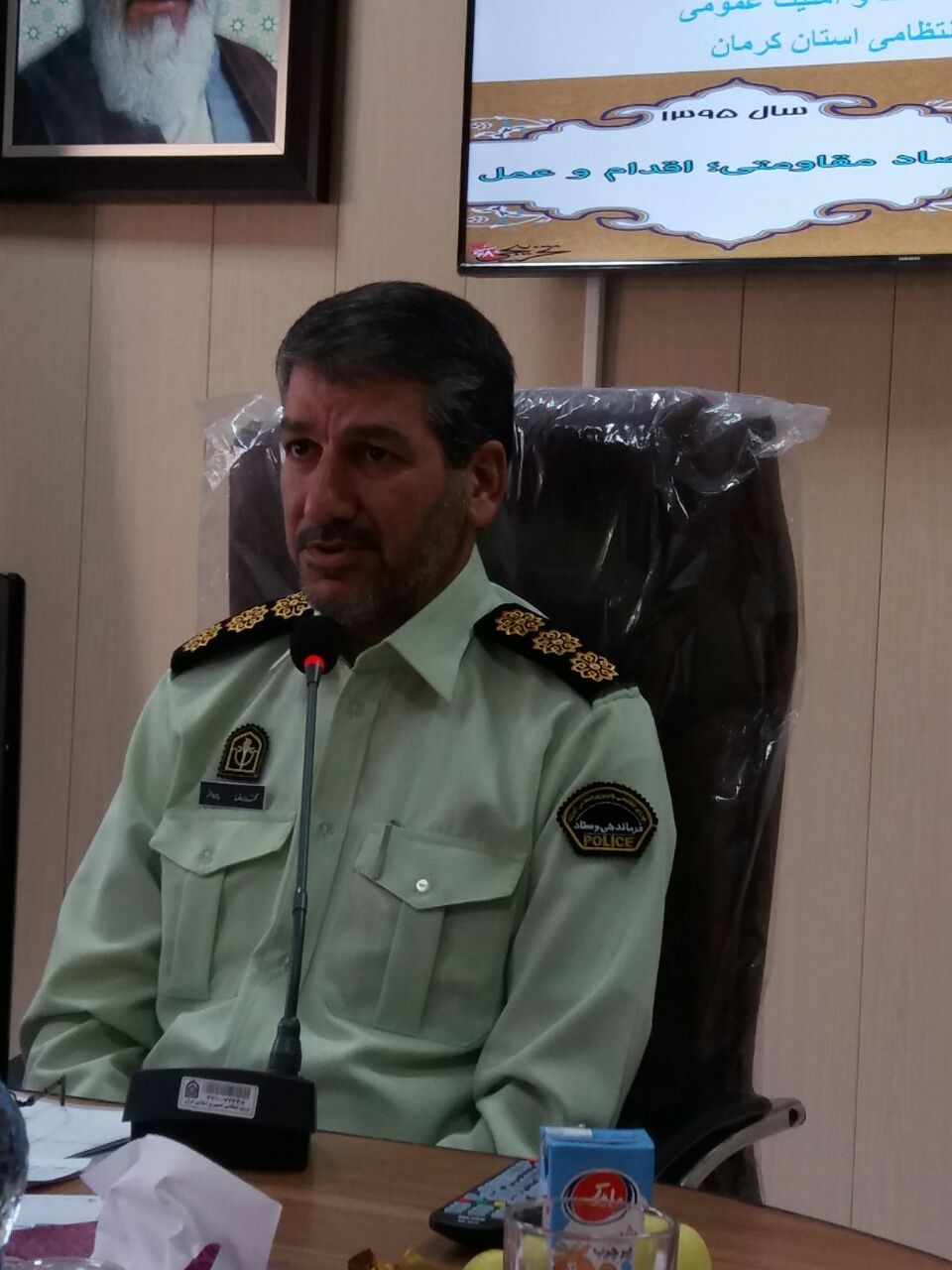 گشت ارشاد همچنان برقرار است