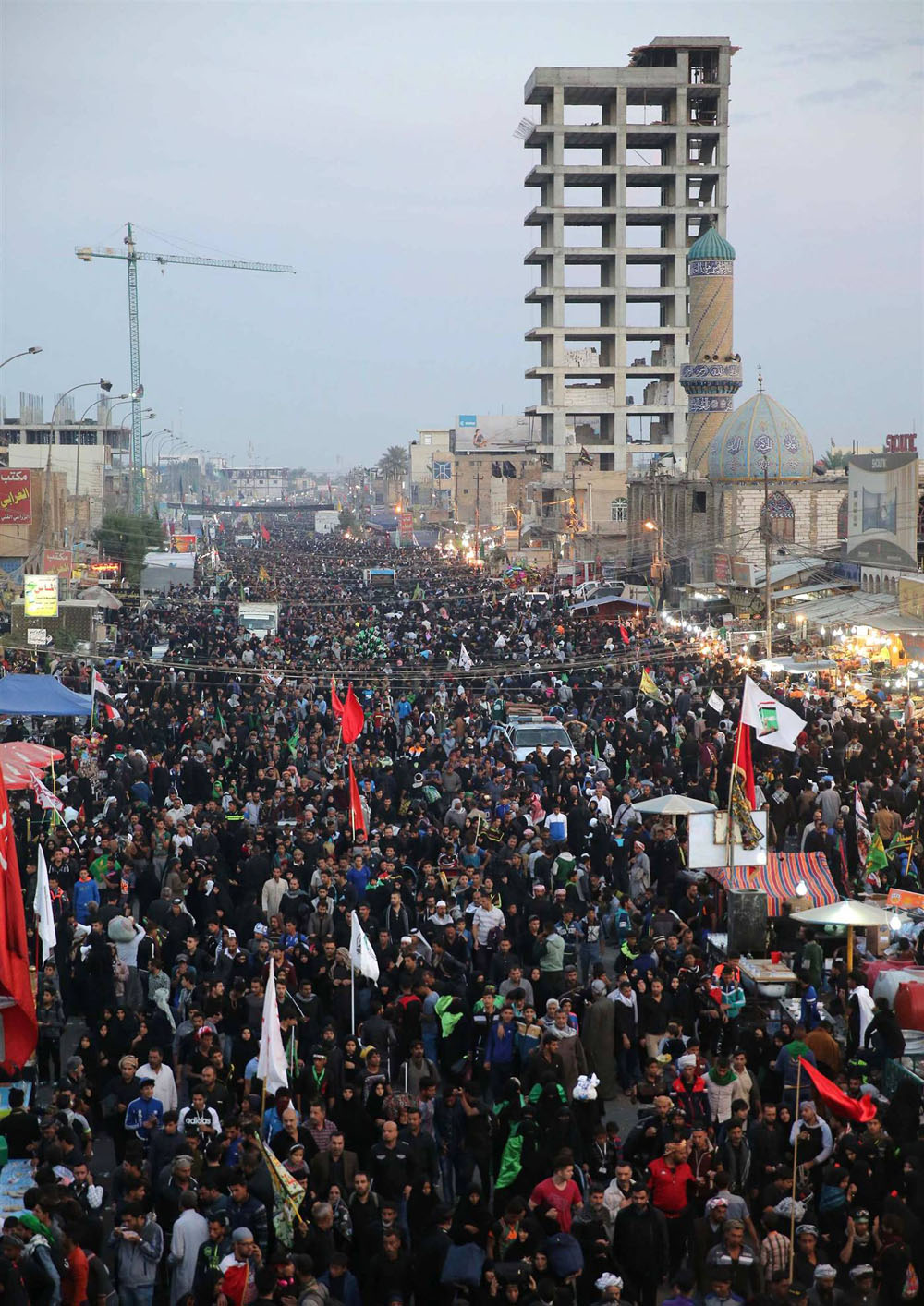کربلا میزبان 17 میلیون عاشق و دلداده امام حسین(ع)