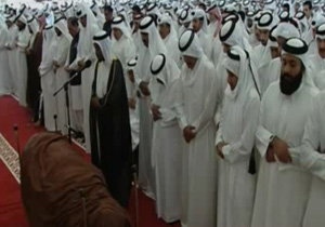مراسم خاکسپاری امیر اسبق قطر + فیلم