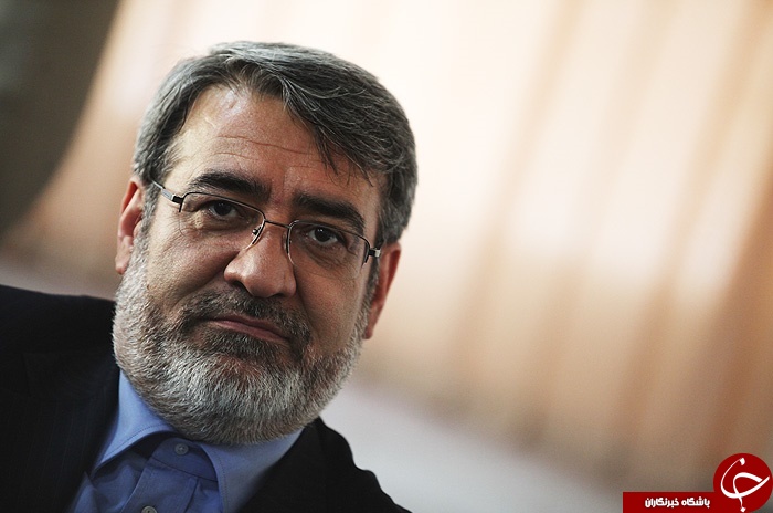 وزیر کشور: 12 میلیون تومان حقوق می&zwnj;گیرم/ تغییر۶۰ فرماندار در دستور کار است/ دولت نتوانست در عرصه مسائل اقتصادی خیلی فعال شود