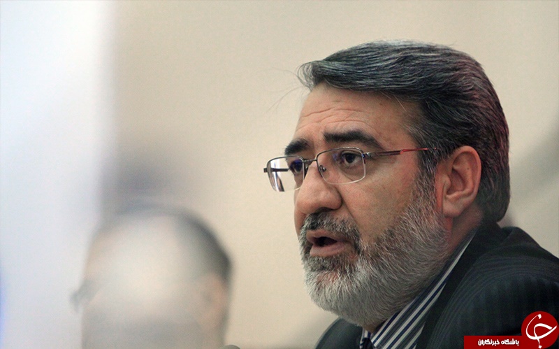 وزیر کشور: 12 میلیون تومان حقوق می&zwnj;گیرم/ تغییر۶۰ فرماندار در دستور کار است/ دولت نتوانست در عرصه مسائل اقتصادی خیلی فعال شود