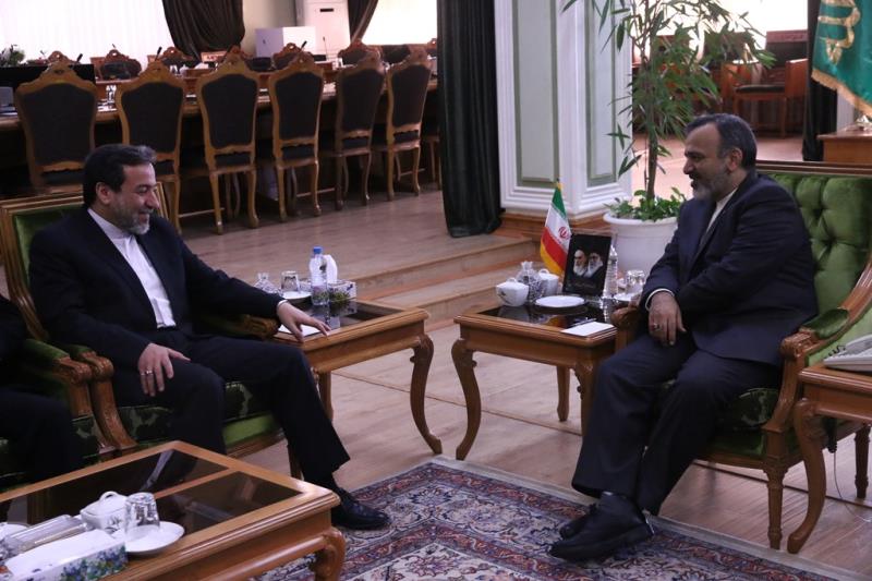 دیدار معاون امور حقوقی و بین المللی وزارت امور خارجه و استاندار خراسان رضوی
