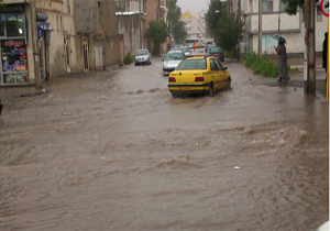 سیل اردبیل را درنوردید/ نجات 40 نفر گرفتار در سیلاب