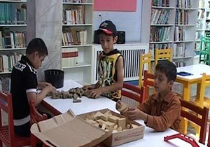 ارائه خدمات فرهنگی به کودکان حاشیه نشین مهاباد
