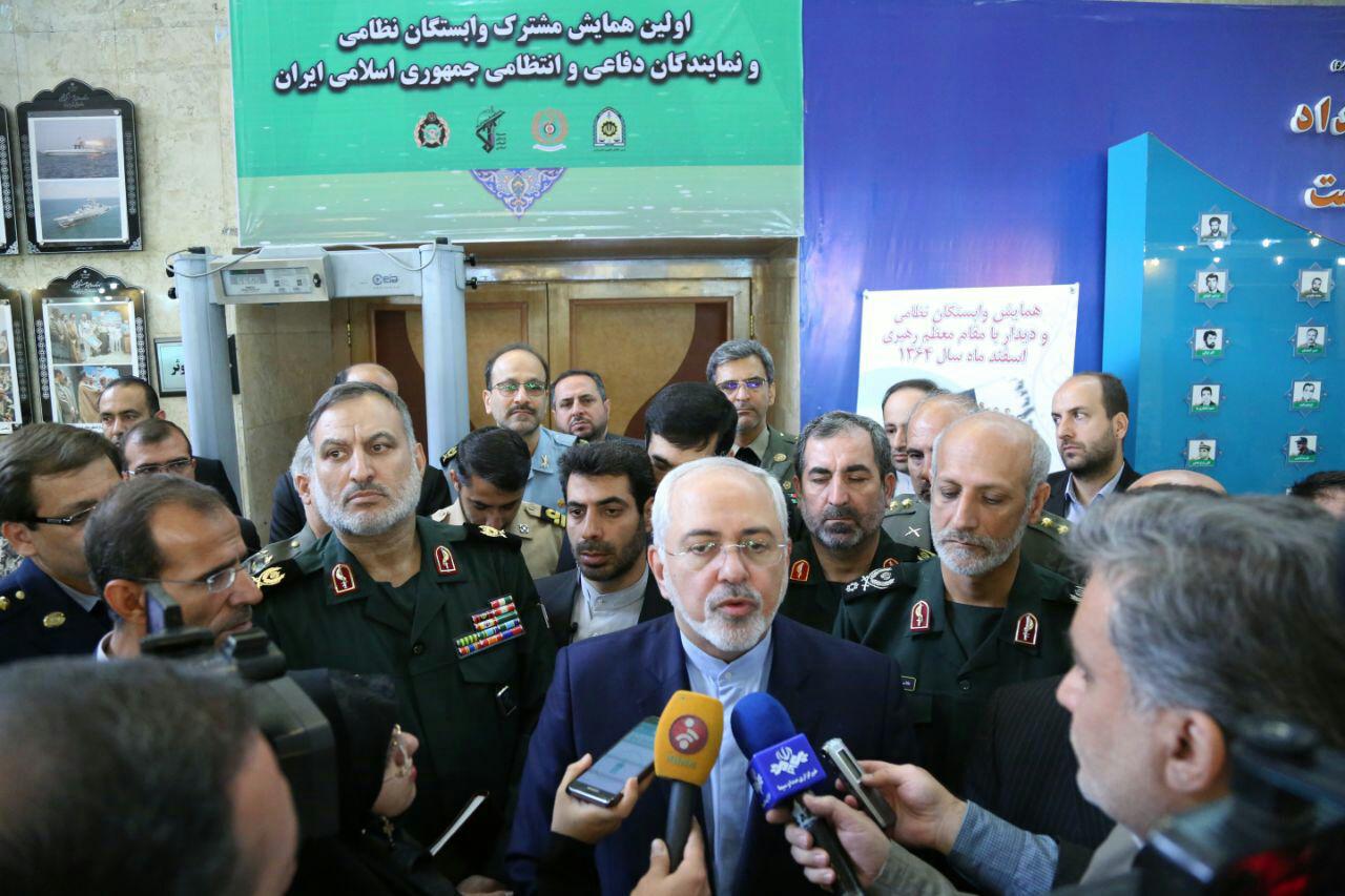ظریف: دنیا باید بدون پیش شرط با تروریسم مبارزه کند