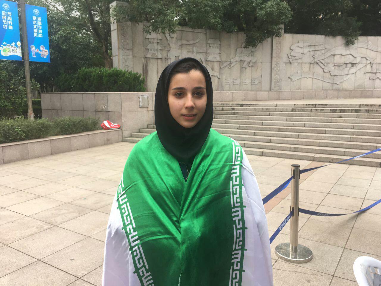 عربی:نتیجه چندسال زحمتم را گرفتم