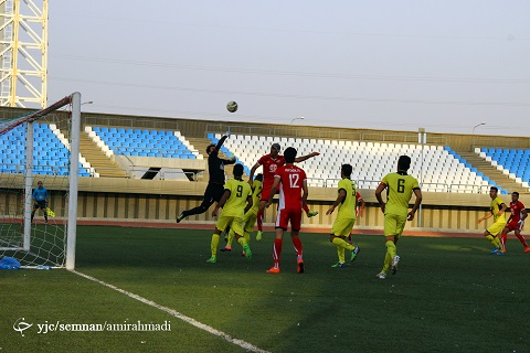 توقف هف سمنان درخانه