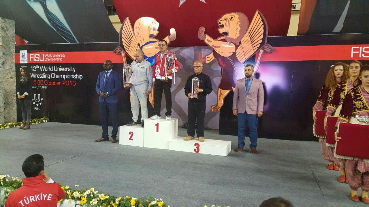 کسب سه مدال برنز كشتی&zwnj;فرنگی دانشجویان کشور/ ایران بر سکوی سوم