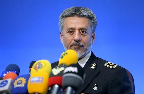 نیروی دریایی ارتش در تمامی زمینه‌ها رتبه اول را دارد/ برگزاری رزمایش ولایت 95 در بهمن ماه سال جاری + فیلم