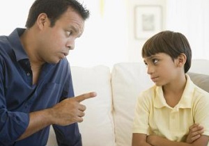 جوانان بی‌مسئولیت ثمره زندگی در این نوع خانواده‌ها است