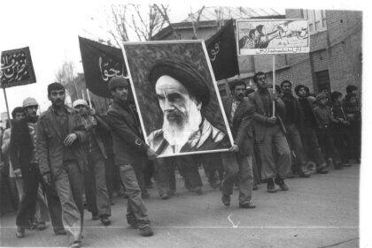 دیدار جمعی از هنرمندان زنجانی با خانواده مرحوم اسماعیل پور جم