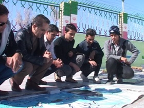 حضور کارکنان باشگاه خبرنگاران جوان سیستان وبلوچستان برمزار شهید خبرنگار محسن خزایی