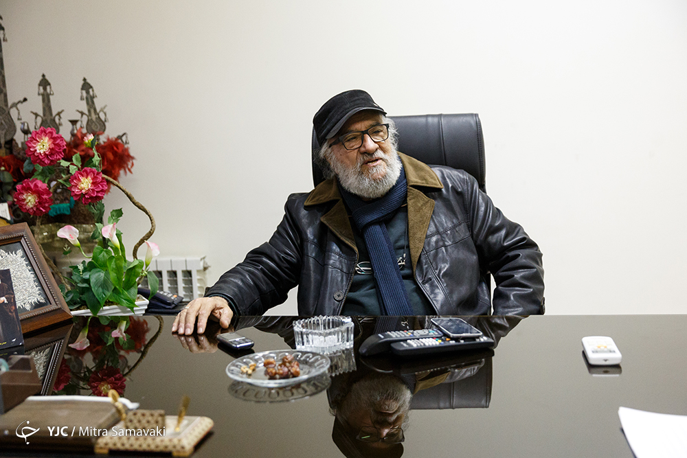 به ارتفاع یک متر در خانه ام سناریو است/ برخی برای رونق تجارت خانه سینما فیلم می سازند