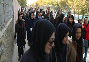 برگزاری پیاده روی کارمندان دانشگاه علوم پزشکی در شیراز