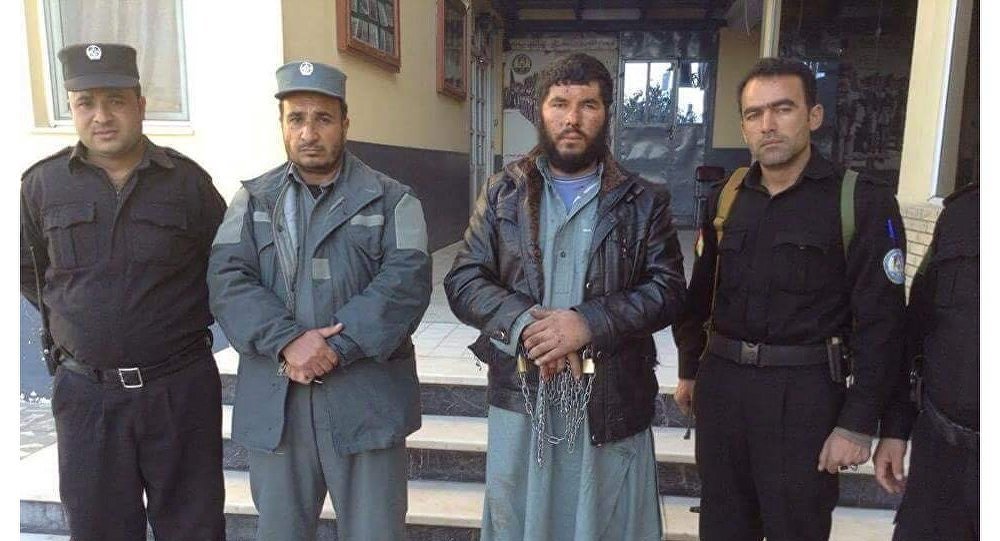 پلیس هرات یک مرد را از چنگ آدمربایان نجات داد پلیس هرات یک مرد را از چنگ آدمربایان نجات داد