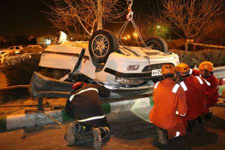 واژگونی پژو در مشهد حادثه آفرید
