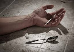 شیشه؛ اغواگر اصلی بانوان در حوزه اعتیاد/ 21 درصد کارگران معتاد هستند