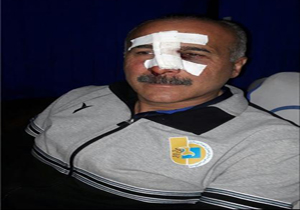 مربی و بازیکنان عمران ساری زیر کتک تماشاچیان