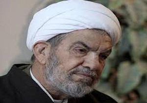 عیادت استاندار آذربایجان غربی از حجت الاسلام حسنی