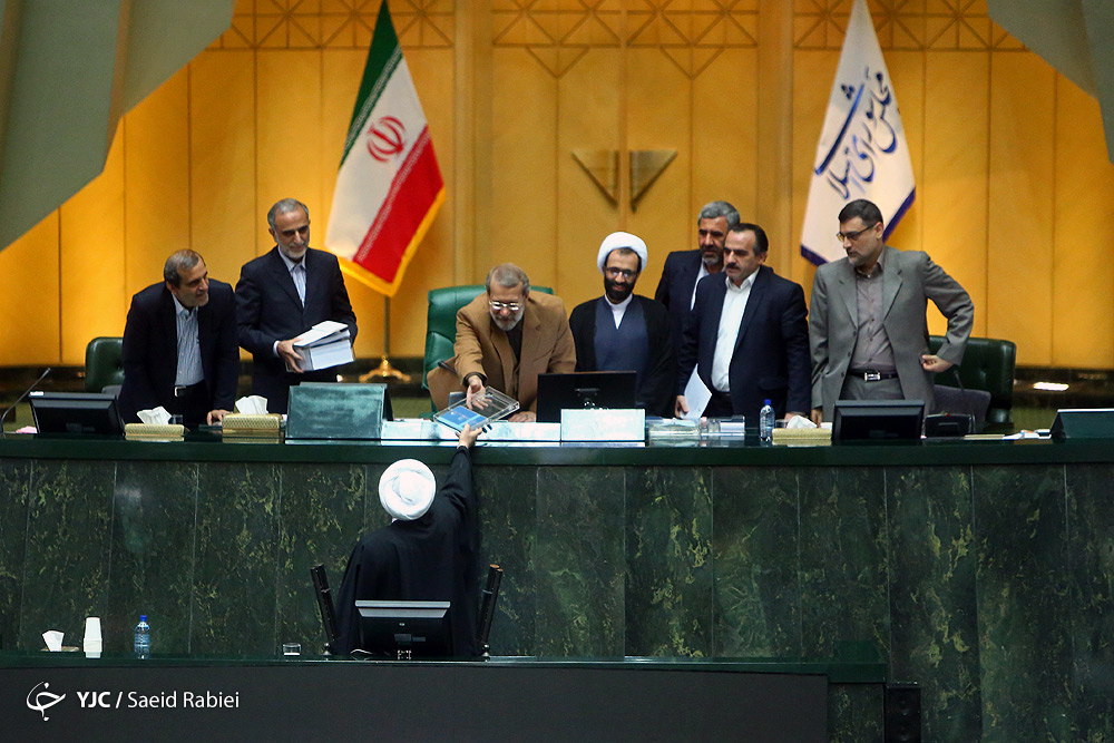 روحانی لایحه بودجه 96 را تقدیم مجلس کرد + فیلم