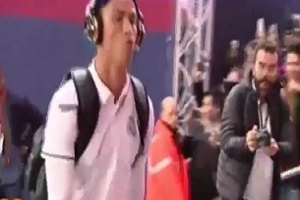 از واکنش جالب رونالدو به هو شدن در بارسلونا تا همراه داشتن پیراهن چاپه کوئنزه توسط نیمار + فیلم