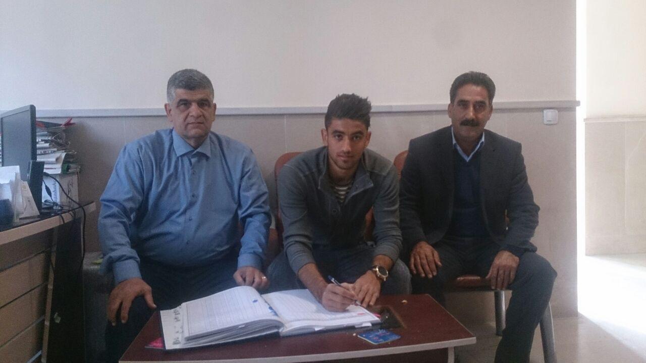 مهاجم سابق تراکتوری ها گسترشی شد