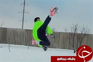 چالش زیبا و خنده دار در آب و هوای برفی + فیلم