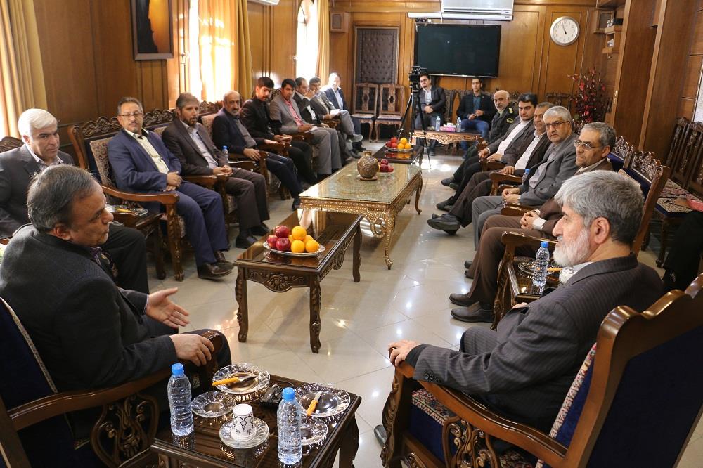 دسته بندی های سیاسی در جامعه ما اصالت ندارد