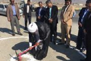 کلنگ زنی ساخت سه مجتمع تجاری، مسکونی و کارگاهی در میناب