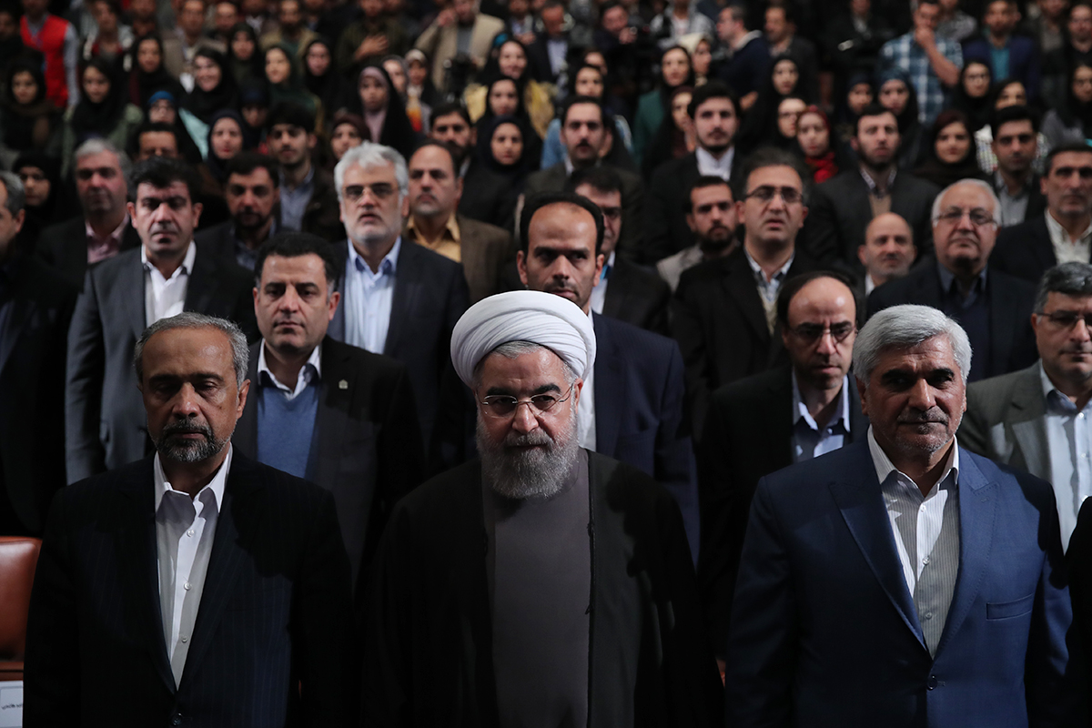 آغاز مراسم روز دانشجو در دانشگاه تهران با حضور رییس جمهوری+ تصاویر