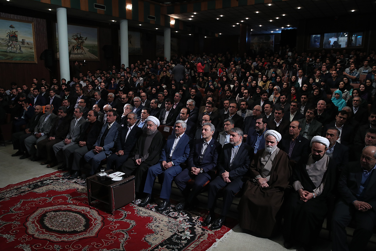 آغاز مراسم روز دانشجو در دانشگاه تهران با حضور رییس جمهوری