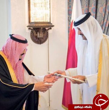 اعطای شمشیر بنیانگذار قطر به ملک سلمان + تصاویر