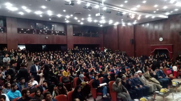 ضرورت گامهای مشترک حوزه و دانشگاه