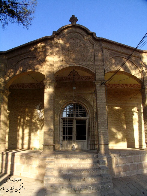 باغ سرای باقری بنای زیبا از دوره قاجار