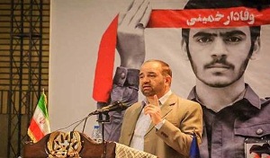 دانشجوی انقلابی پیام امیدواری را در جامعه منتشر می‌کند