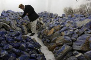 پلیس ننگرهار از قاچاق سنگ های قیمتی به خارج جلوگیری کرد