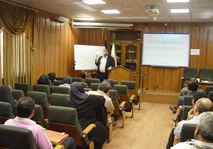 گاه شمار پرورش طیور گوشتی در برگزاری دوره آموزشی