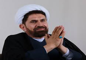 کارخانه‌ای مانند کاشی حافظ نباید تعطیل باشد