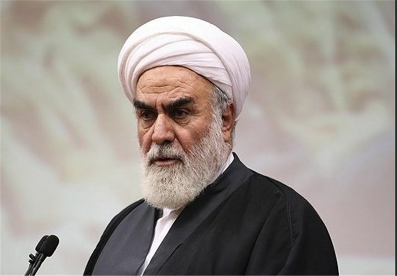 آغاز بکار اجلاس جامعه مدرسین حوزه علمیه در قم/ حوزه انقلابی بصیرت دارد