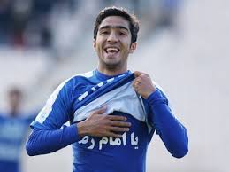 دوری سه هفته ای پديده آبی ها از مسابقات /بازگشت مربی استقلال به ايران