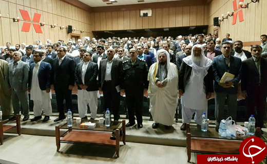 وزیر بهداشت وارد شهرستان مرزی سراوان شد+تصاویر