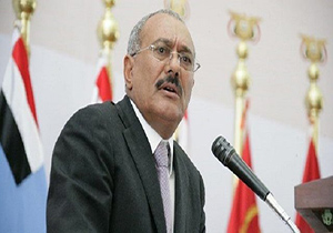 عبدالله صالح: دولت نجات ملی در مقابل تجزیه یمن مقاومت کند