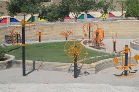 نصب وسایل تندرستی کودکان در بوستان&zwnj;های منطقه یک کرمان