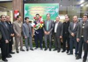 علیرضا لطفی با استقبال جامعه ورزش وارد ایلام شد