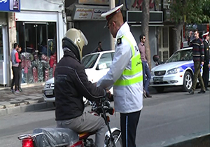 برخورد با راکبان موتور سوار متخلف در شیراز