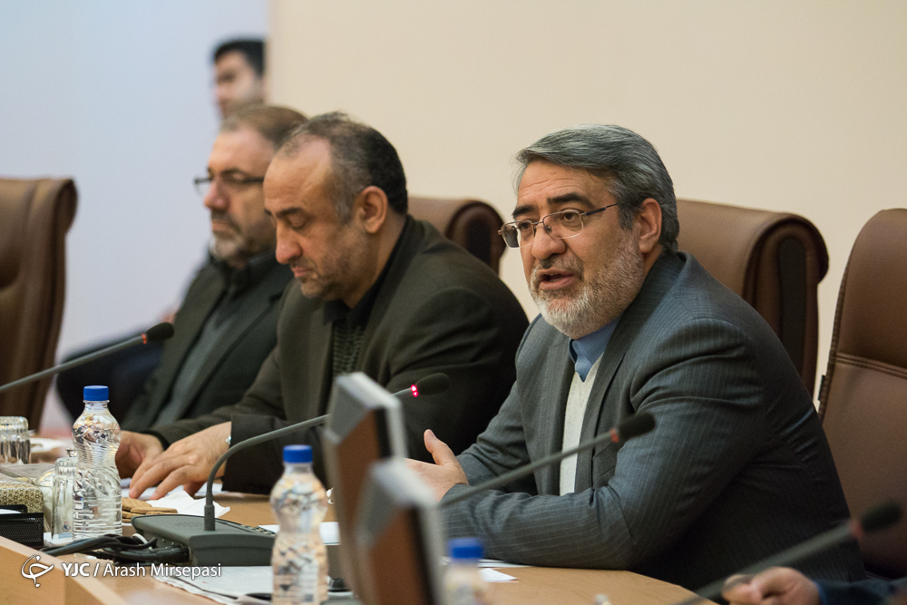 اربعین باید مردمی باشد نه دولتی/ اهل تهدید نیستم/ گردنم از مو باریک&zwnj;تر است