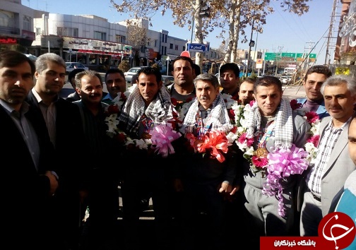 تجلیل از ورزشکاران استان